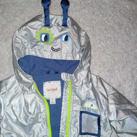Cat & Jack Silver Space Cadet Alien Zip Up Windbreaker Raincoat size 2T - Picture 2 of 6